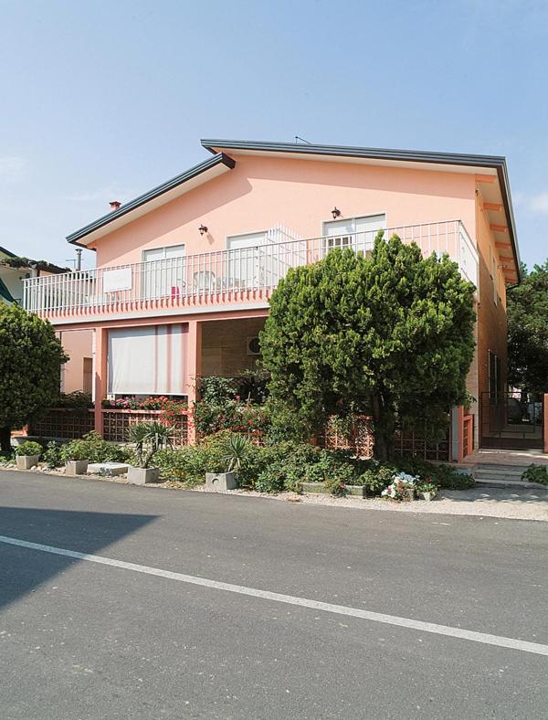 Erica Villa Bibione Exterior photo